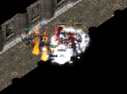 强化装备时使用垫刀是一个很有效的技巧